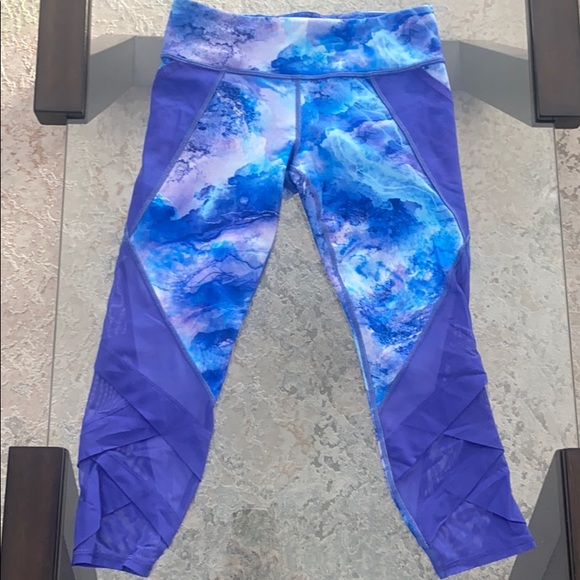 ivivva cropped pants and tank top set - Picture 3 of 3